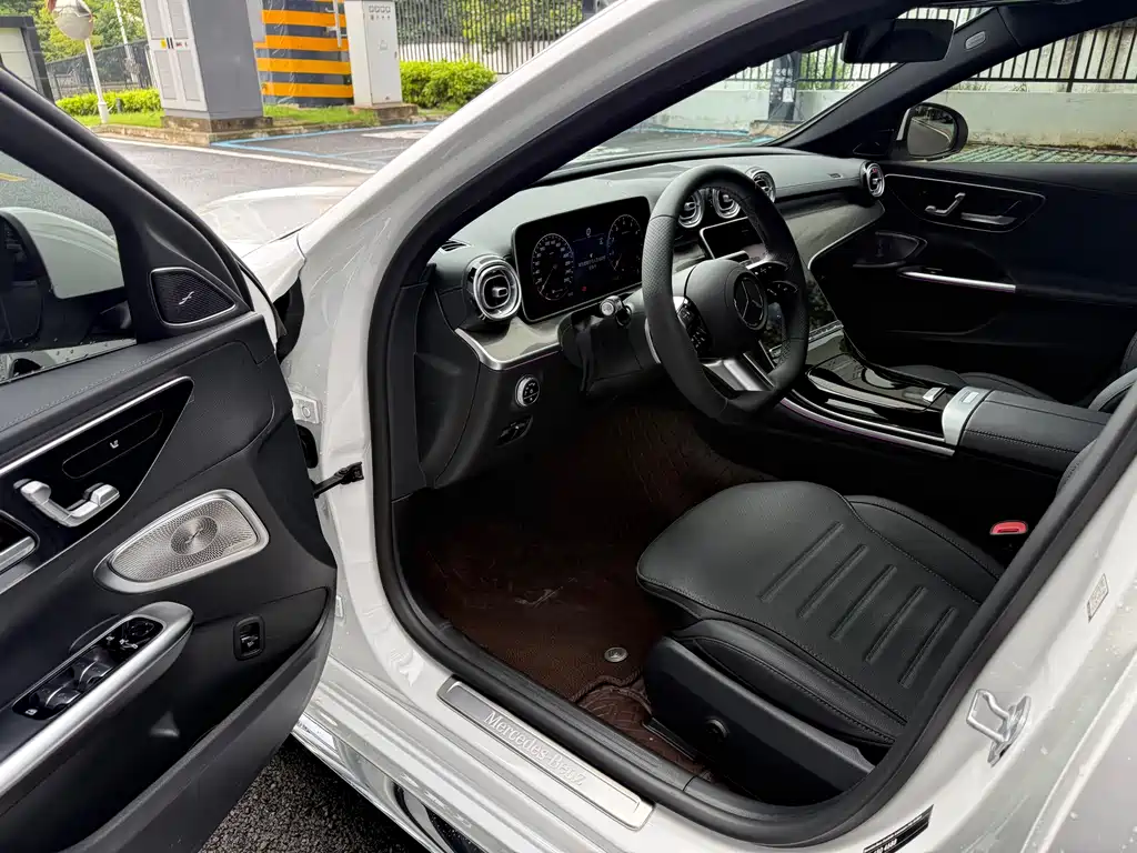 Mercedes-Benz C-Class 2026