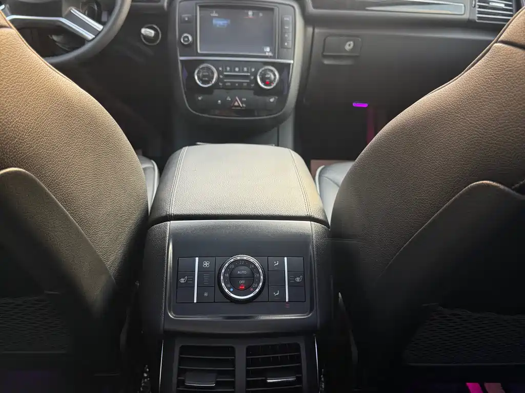 Mercedes-Benz R-Class 2015 — фото 17
