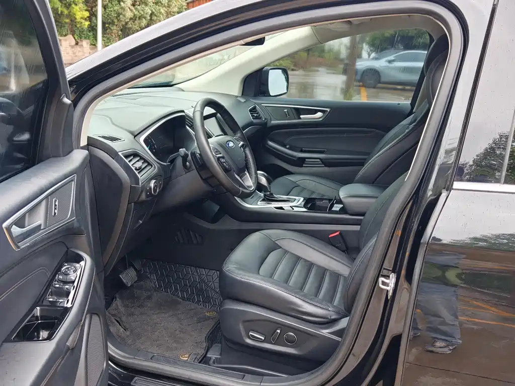 Ford Edge 2015 — фото 13
