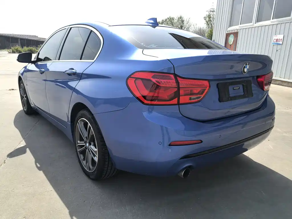 BMW 1 Series 2018 — фото 6