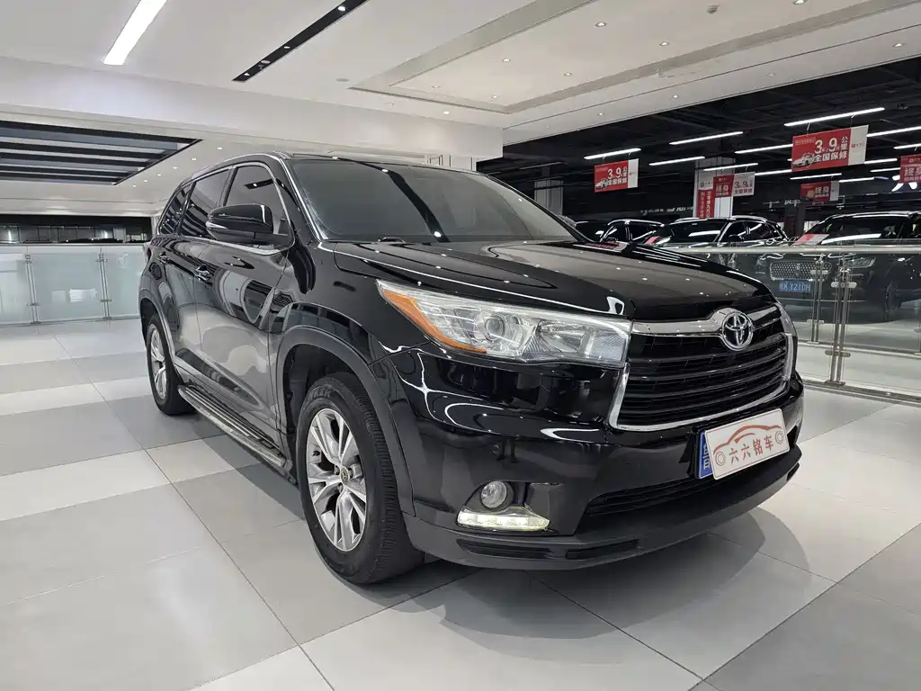 Toyota Highlander 2015 — фото 3