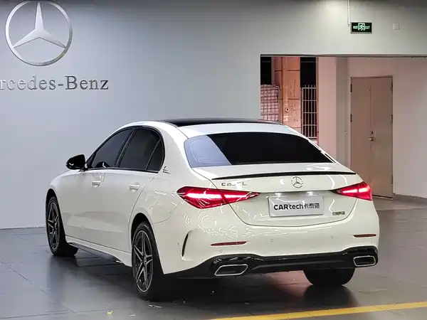 Mercedes-Benz C-Class 2024