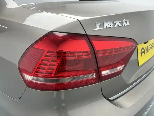 Volkswagen Passat 2015 — фото 20
