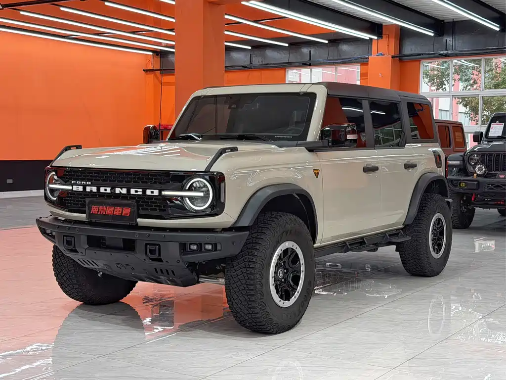 Ford Bronco 2024 — фото 1