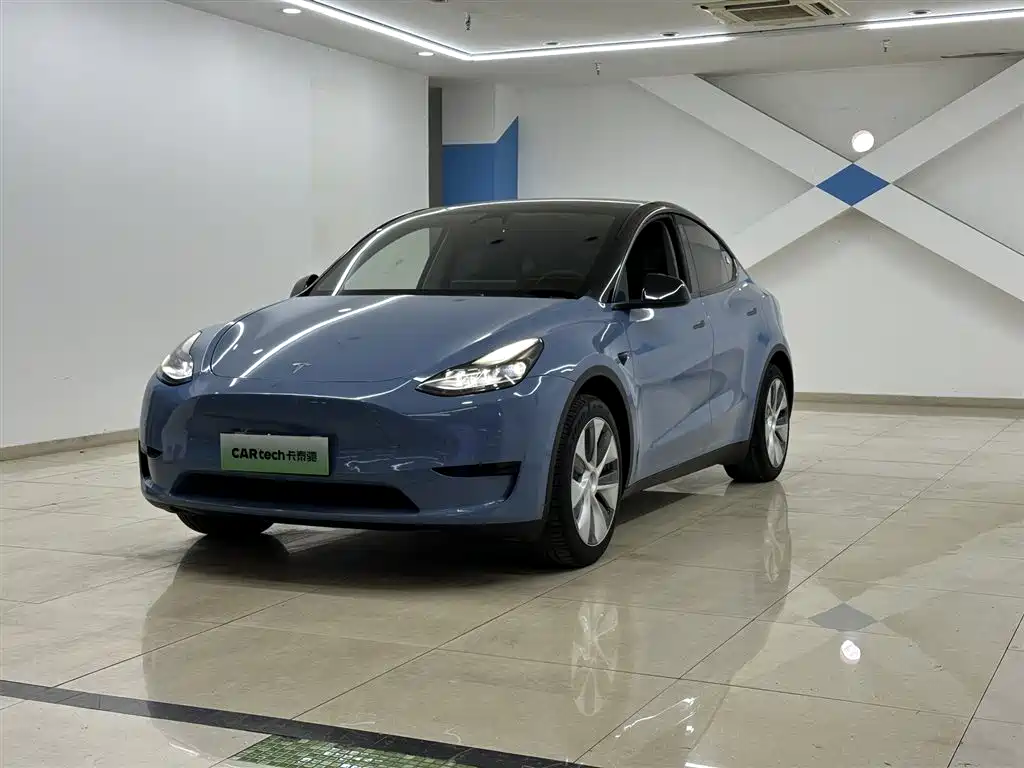 Tesla Model Y 2023 — фото 1