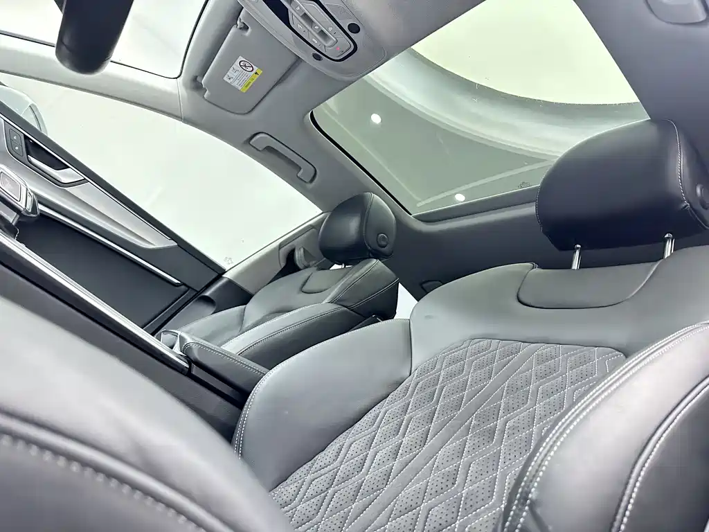Audi A7L 2022 — фото 14