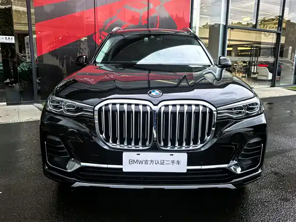 BMW X7 2022