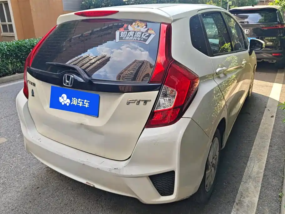Honda Fit 2016 — фото 3