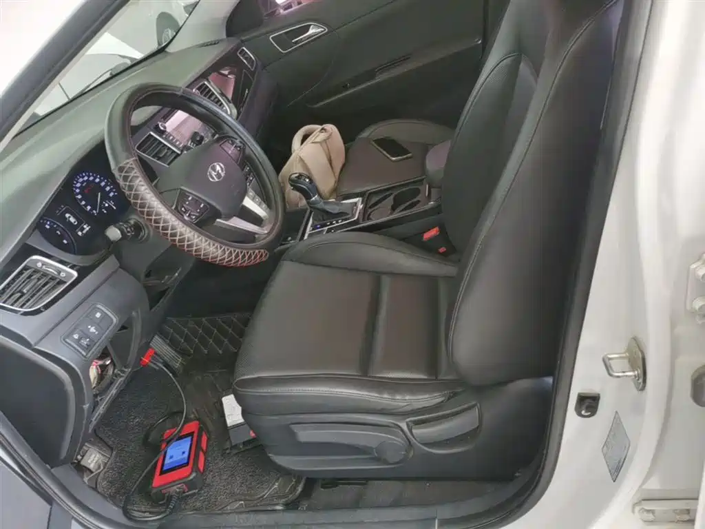 Hyundai Mistra 2015 — фото 15