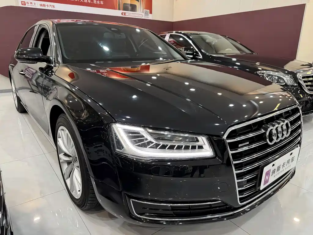 Audi A8 2015 — фото 2