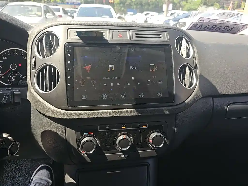 Volkswagen Tiguan 2019 — фото 13