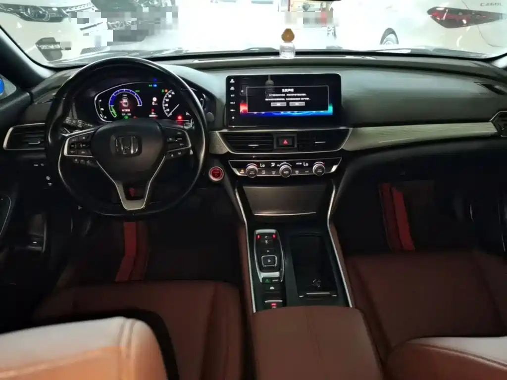 Honda Inspire 2022 — фото 10