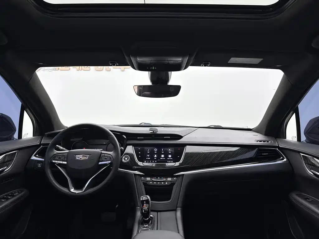 Cadillac XT6 2019 — фото 13