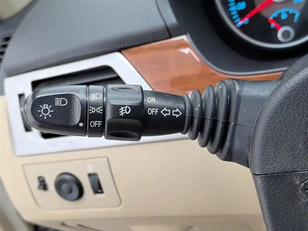 Buick Excelle 2015 — фото 21