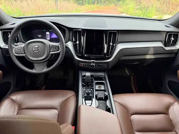 Volvo XC60 2023