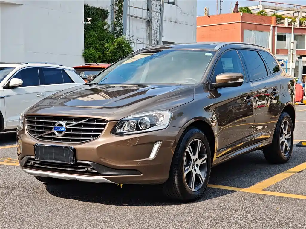 Volvo XC60 2014 — фото 1