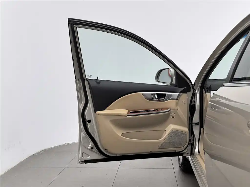 Buick Excelle 2015 — фото 8