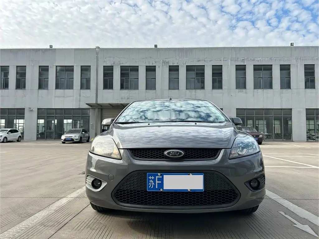 Ford Focus 2015 — фото 3