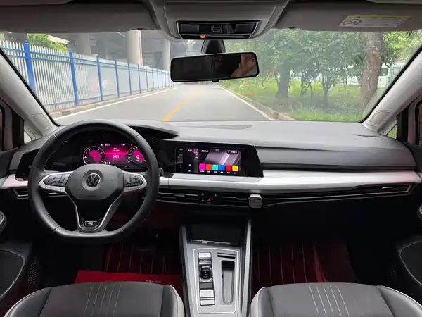 Volkswagen Golf 2022