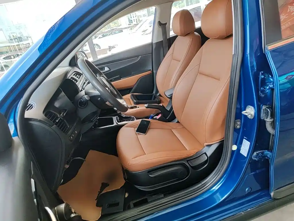 Kia KX Cross 2017 — фото 15