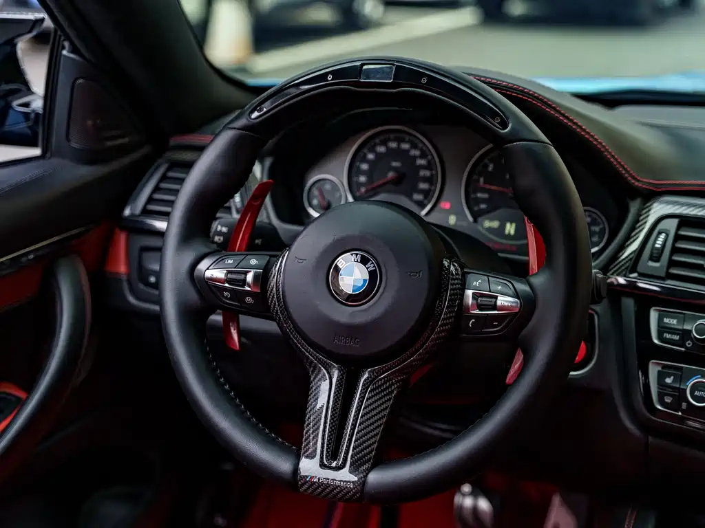 BMW M4 2015 — фото 10
