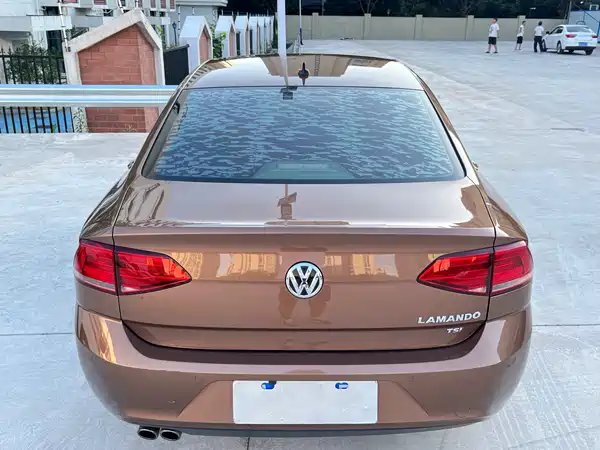 Volkswagen Lamando 2015