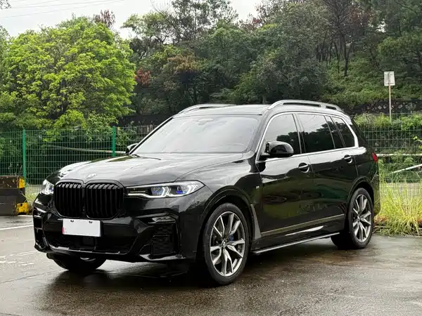 BMW X7 2022