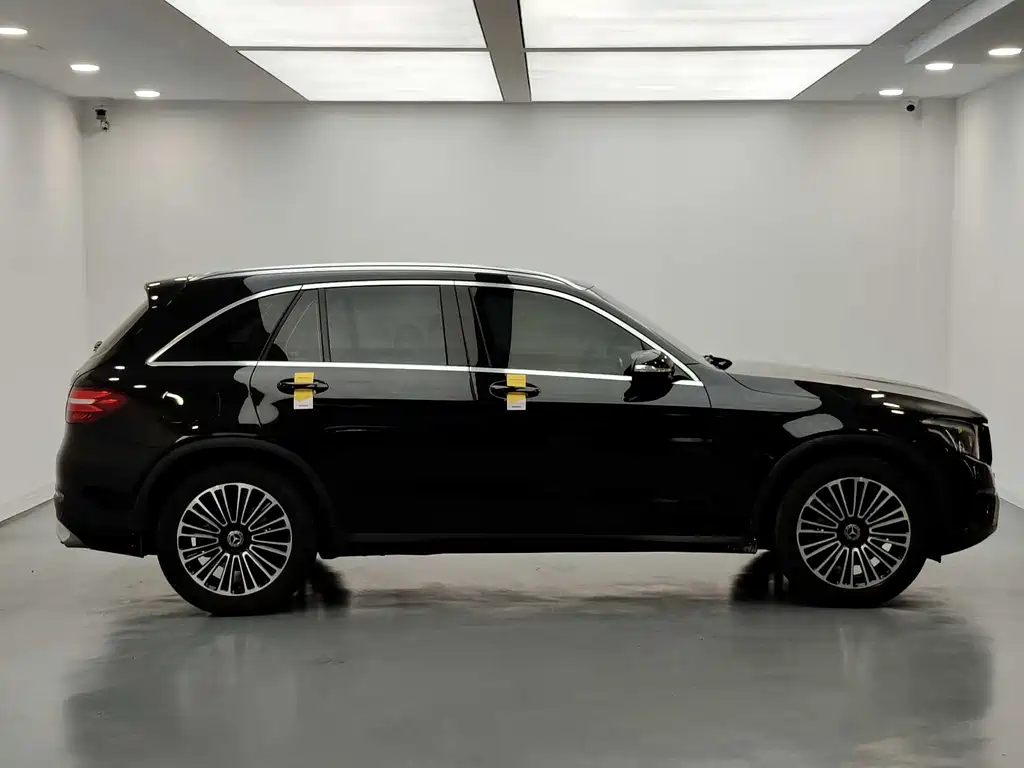 Mercedes-Benz GLC 2018 — фото 15