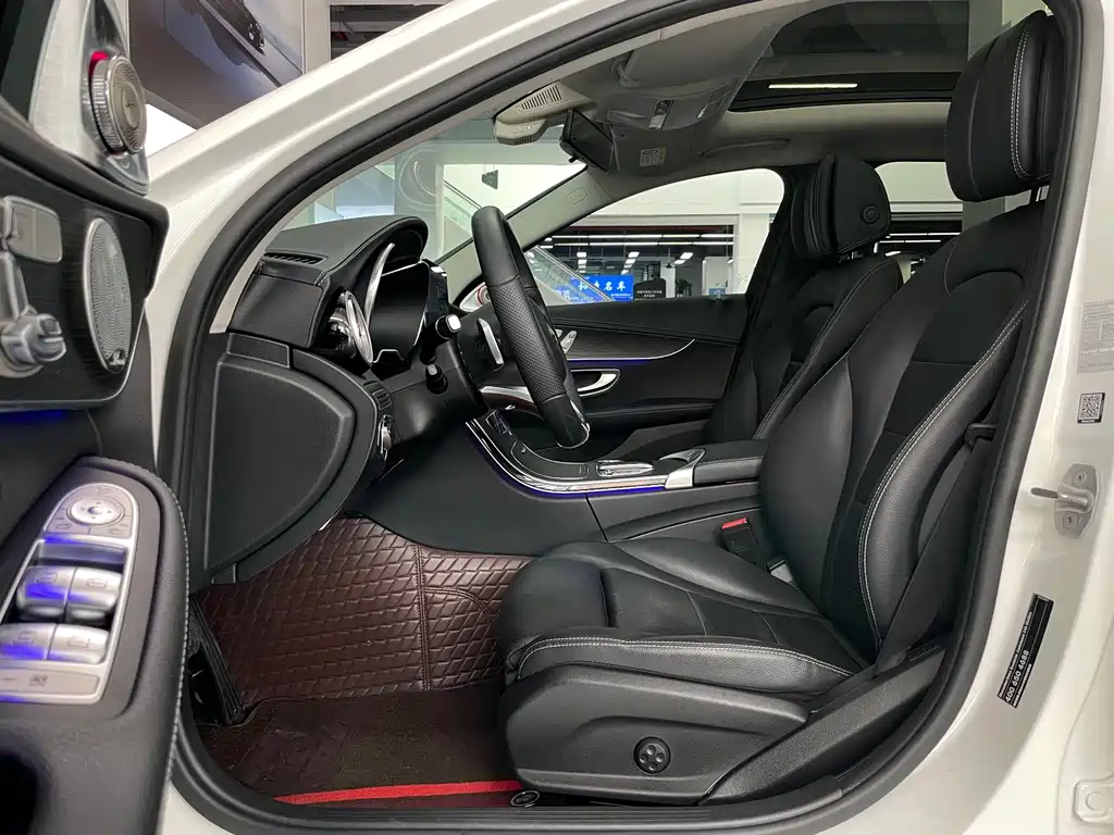Mercedes-Benz C-Class 2022