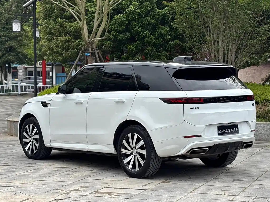 Land Rover Sport 2024 — фото 5