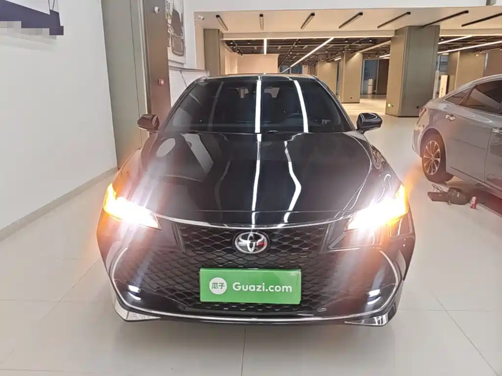 Toyota Avalon 2022