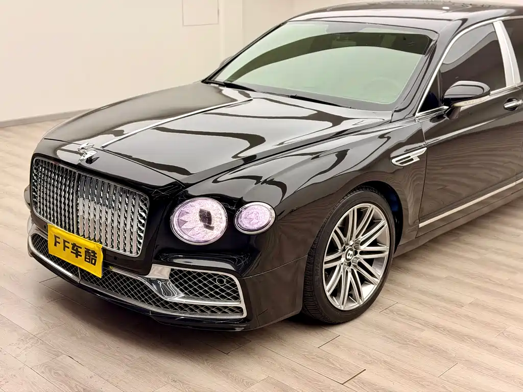 Bentley Flying Spur 2010 — фото 3