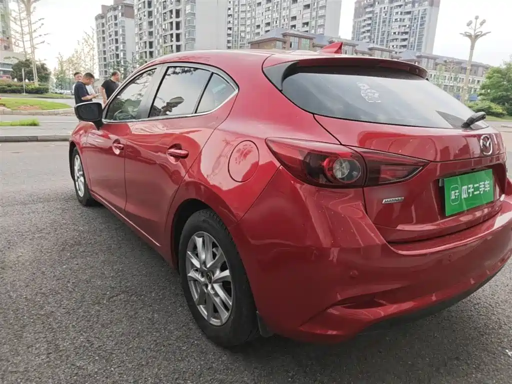 Mazda 3 Axela 2017 — фото 5