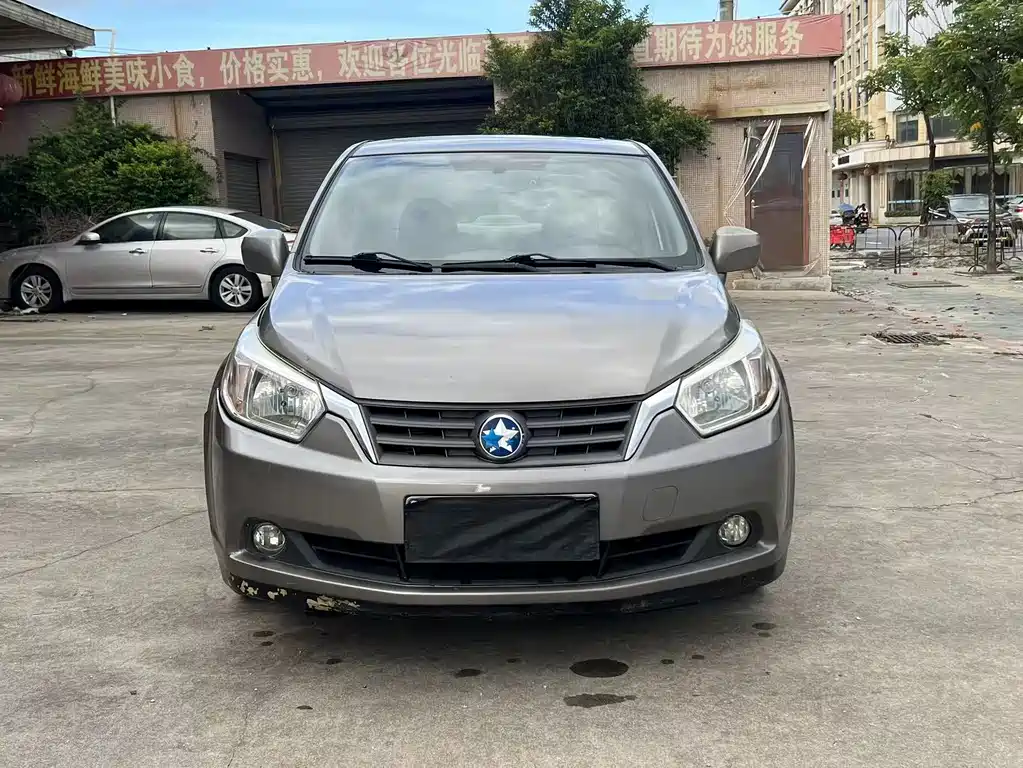 Venucia D50 2013