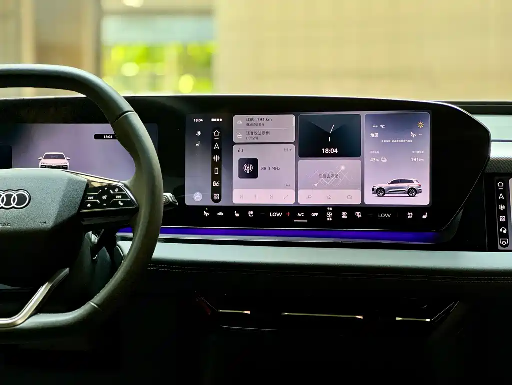 Audi Q6L e-tron 2025 — фото 6