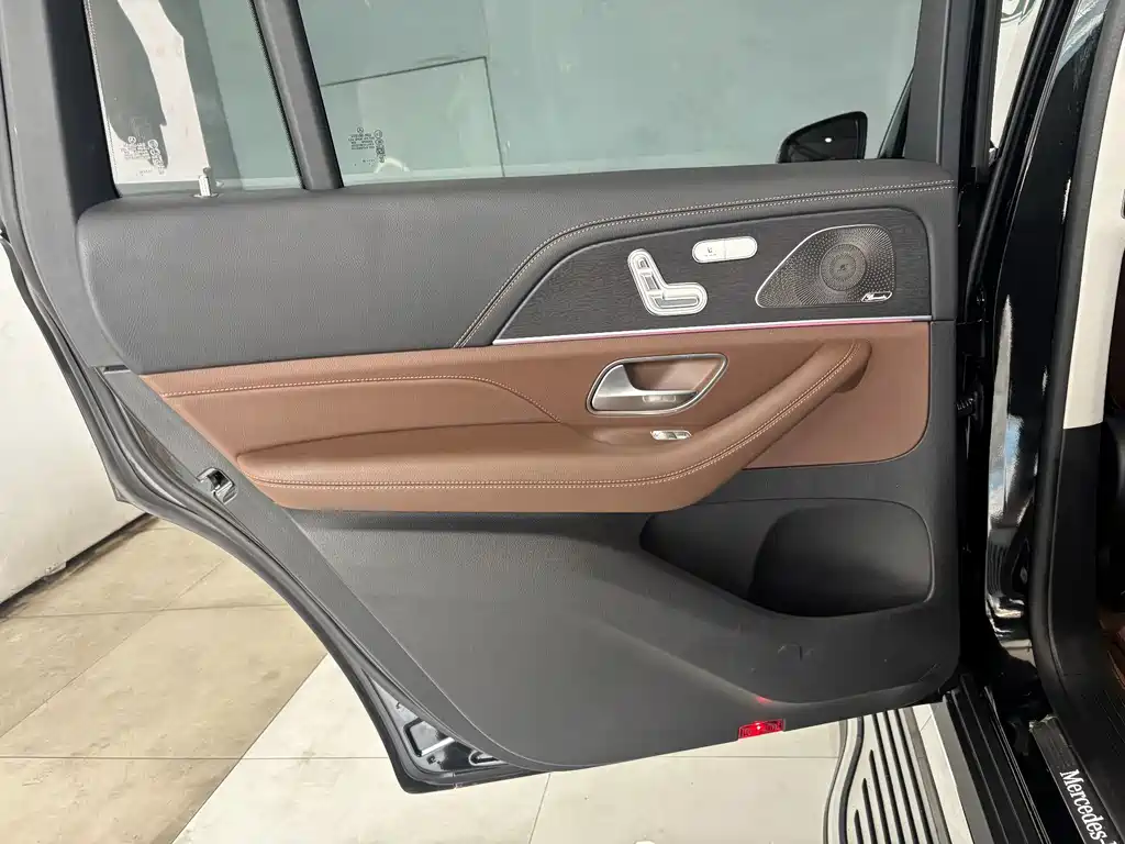 Mercedes-Benz GLS 2024 — фото 22