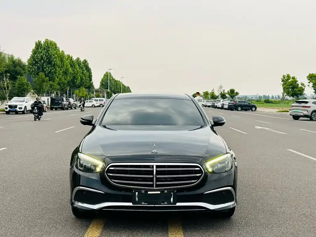 Mercedes-Benz E-Class 2021