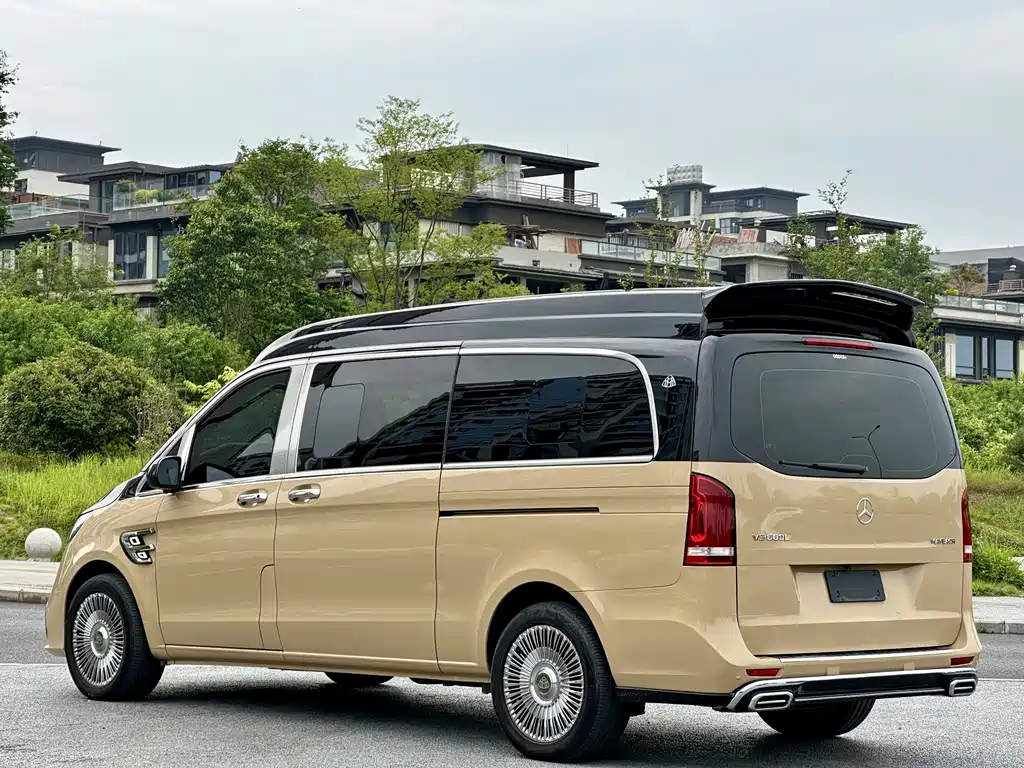 Mercedes-Benz Vito 2024 — фото 4