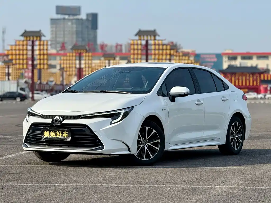 Toyota Levin 2025 — фото 1