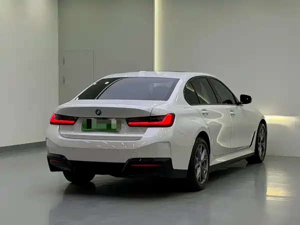 BMW i3 2024