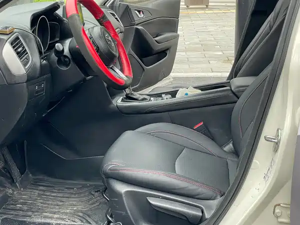 Mazda 3 Axela 2017