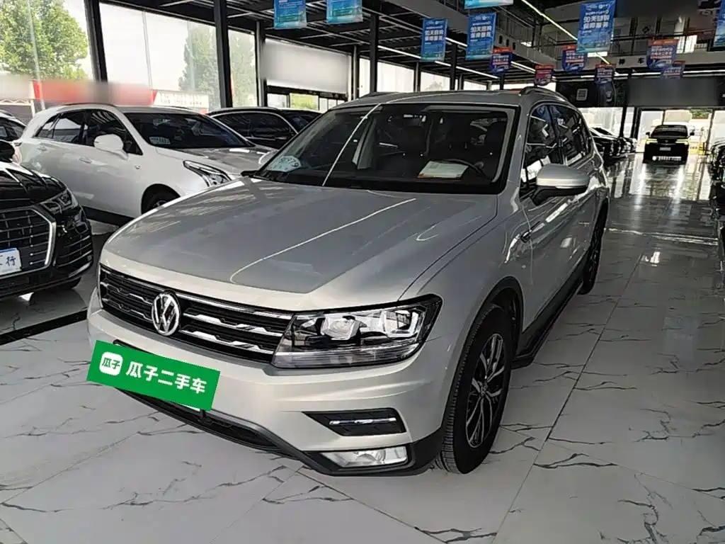 Volkswagen Tiguan L 2017 — фото 2