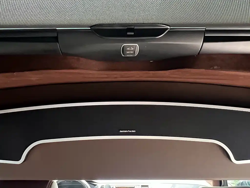 Volkswagen Caravelle 2019 — фото 18