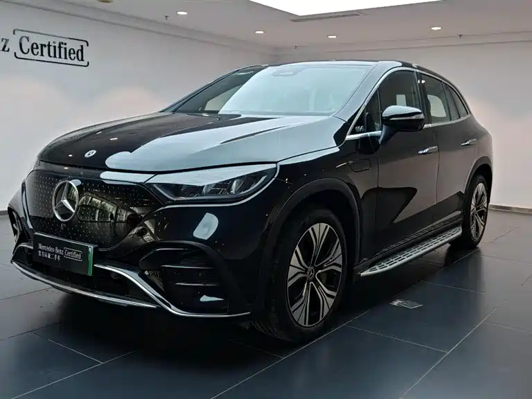 Mercedes-Benz EQE SUV 2025