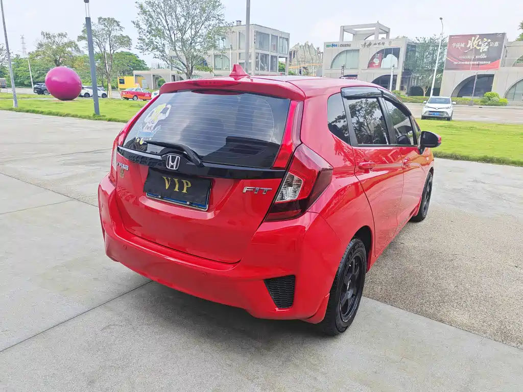 Honda Fit 2017 — фото 18