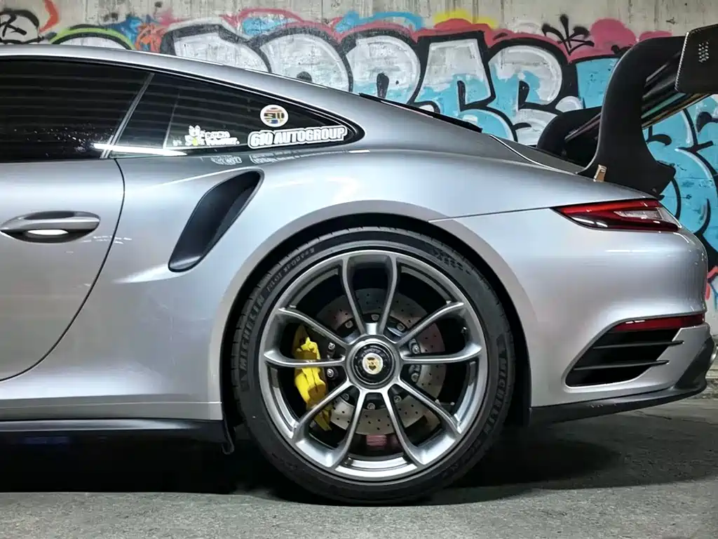 Porsche 911 2018 — фото 7