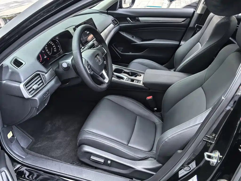 Honda Accord 2023 — фото 22