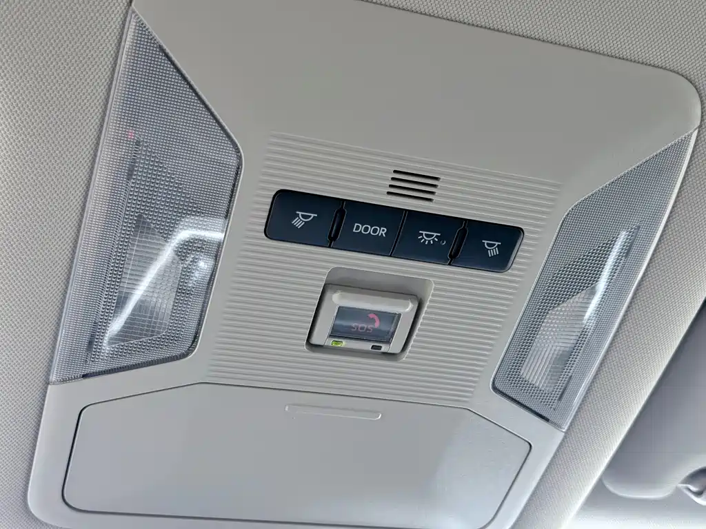 Toyota RAV4 2022 — фото 20