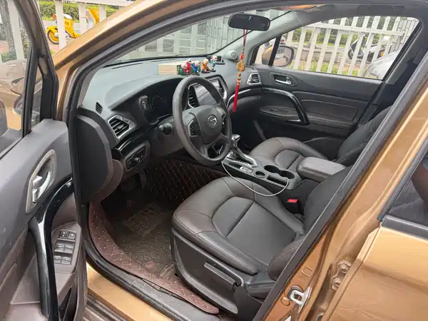 GAC Trumpchi GS4 2016