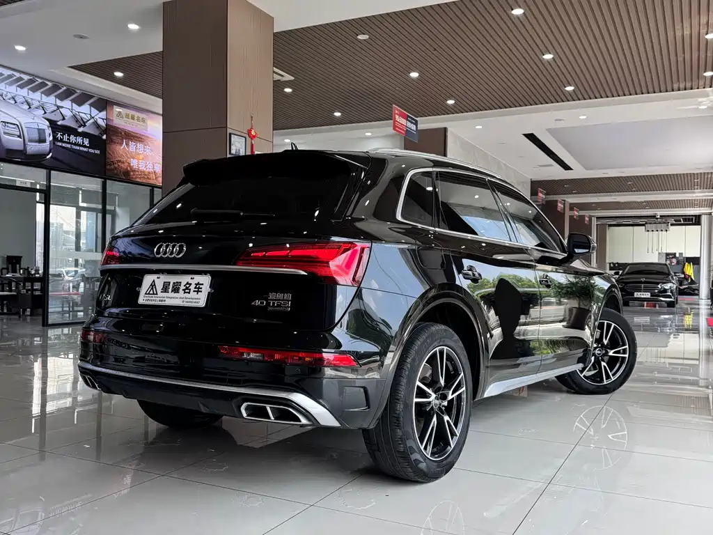 Audi Q5L 2023 — фото 4